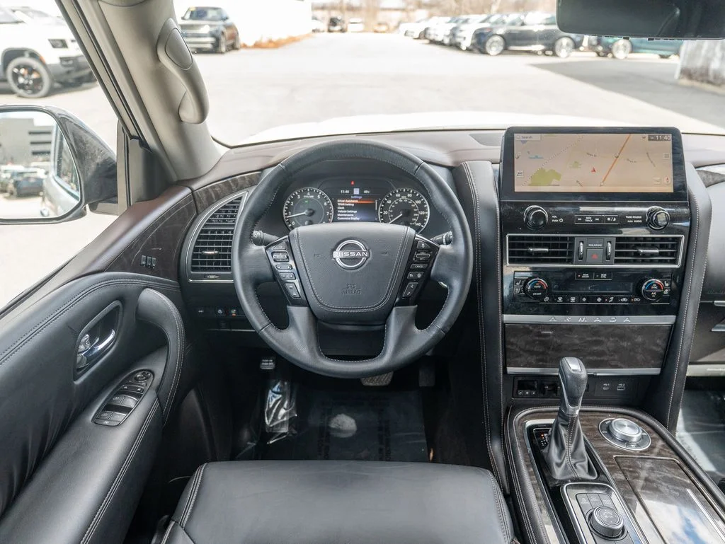 Used 2024 White Nissan Platinum image 13