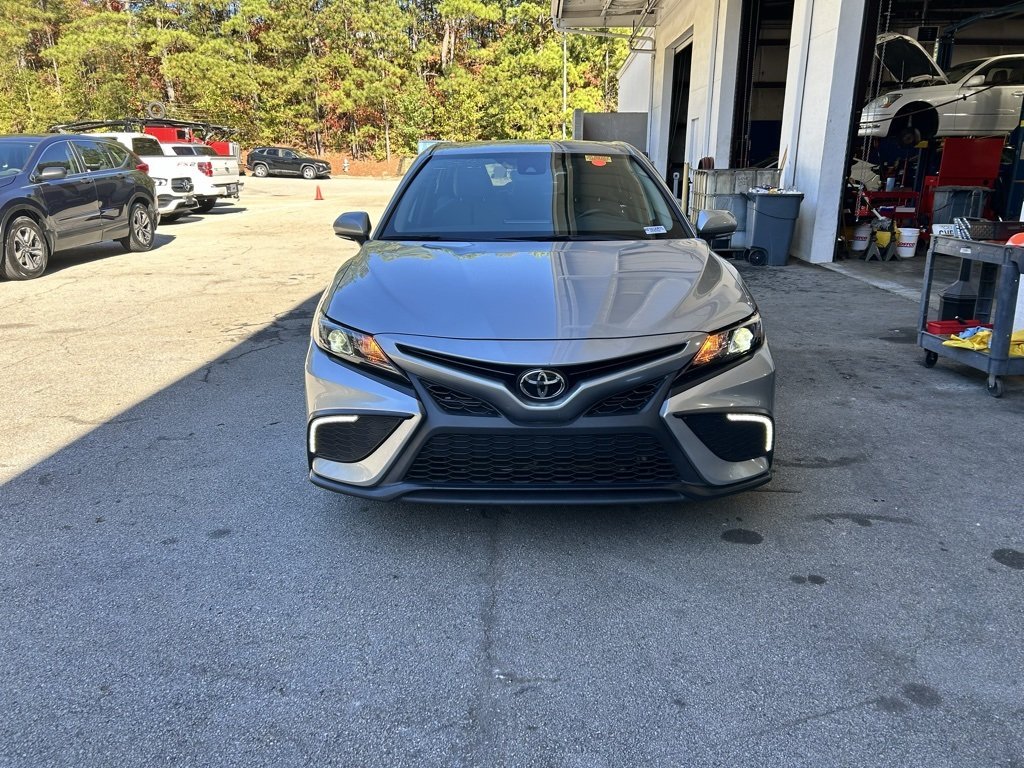 2023 Toyota Camry SE photo 2