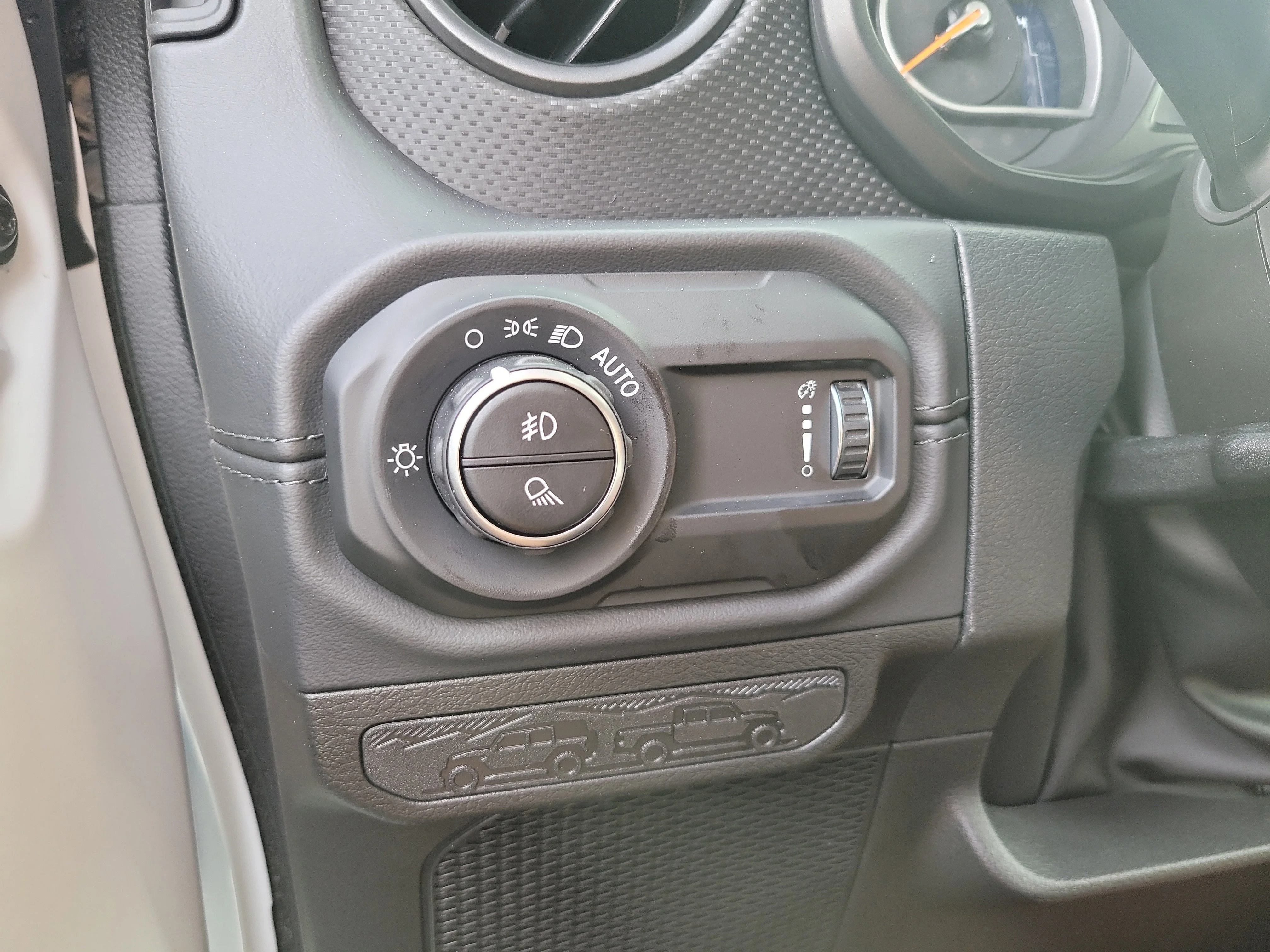New 2026 Bright White Clearcoat Jeep Rubicon X image 21