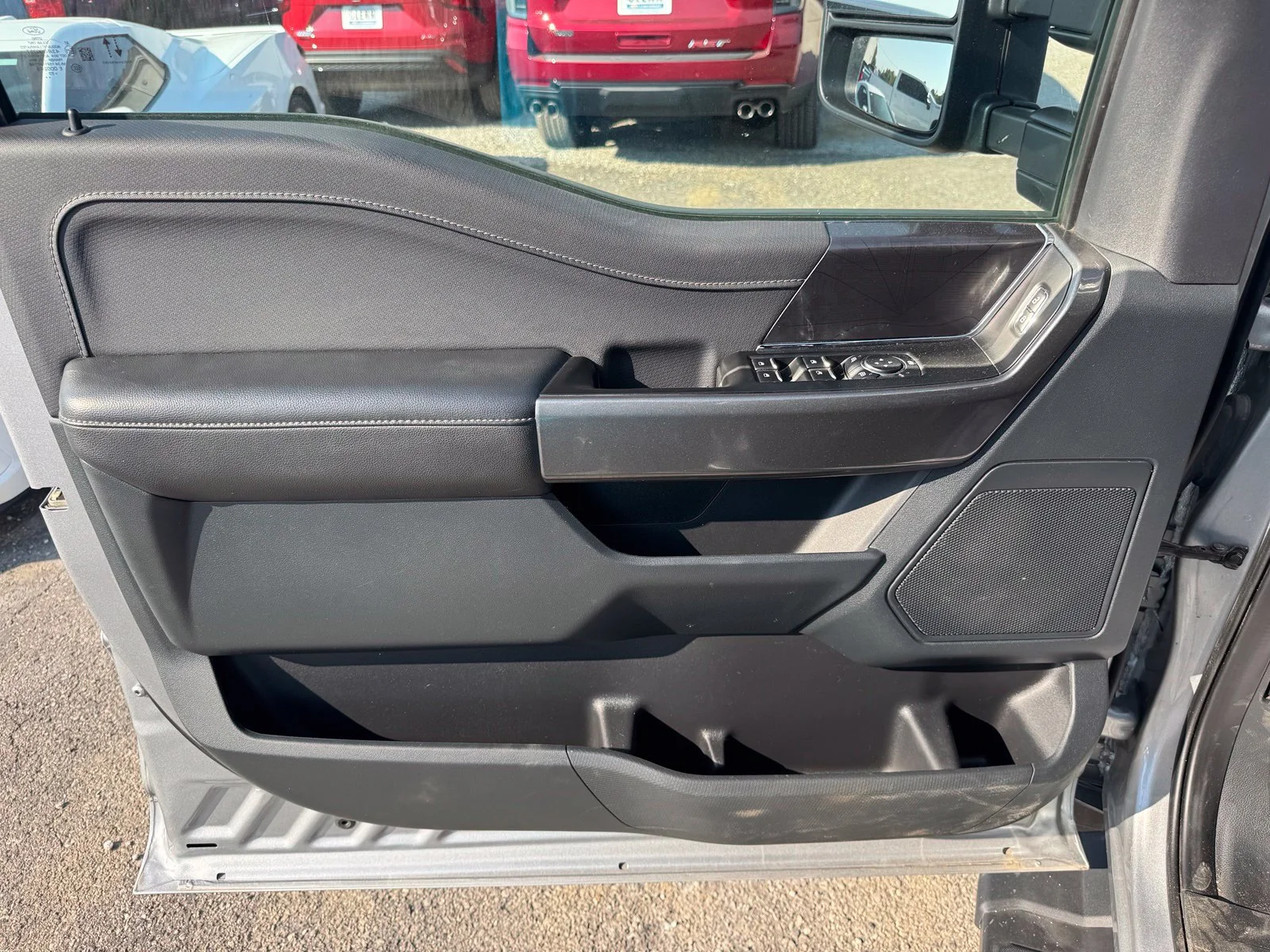 2023 Ford F-150 XLT - Photo 11