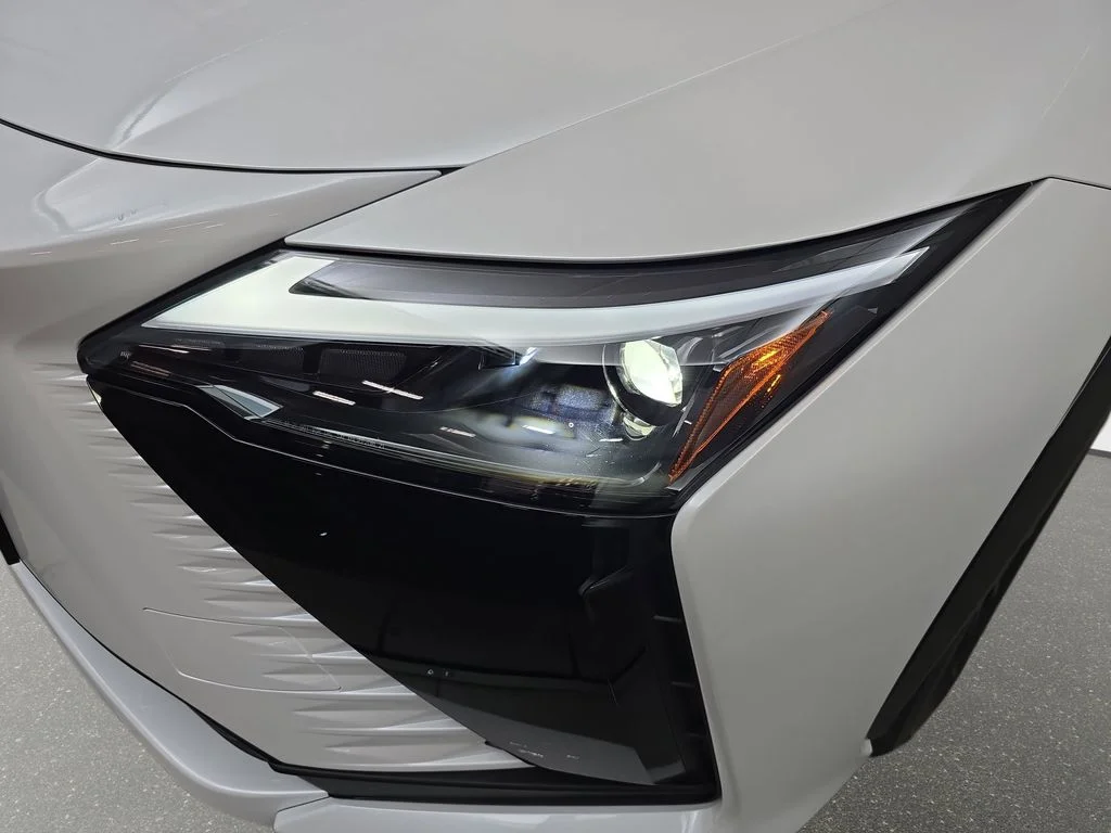 New 2026 White Lexus  image 28