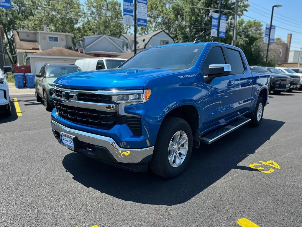 Used 2022 Glacier Blue Metallic Chevrolet LT image 7