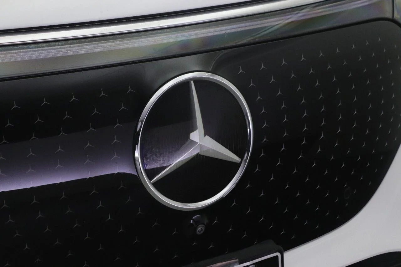 Certified Used 2023 White Mercedes-Benz 450 Premium Trim image 26