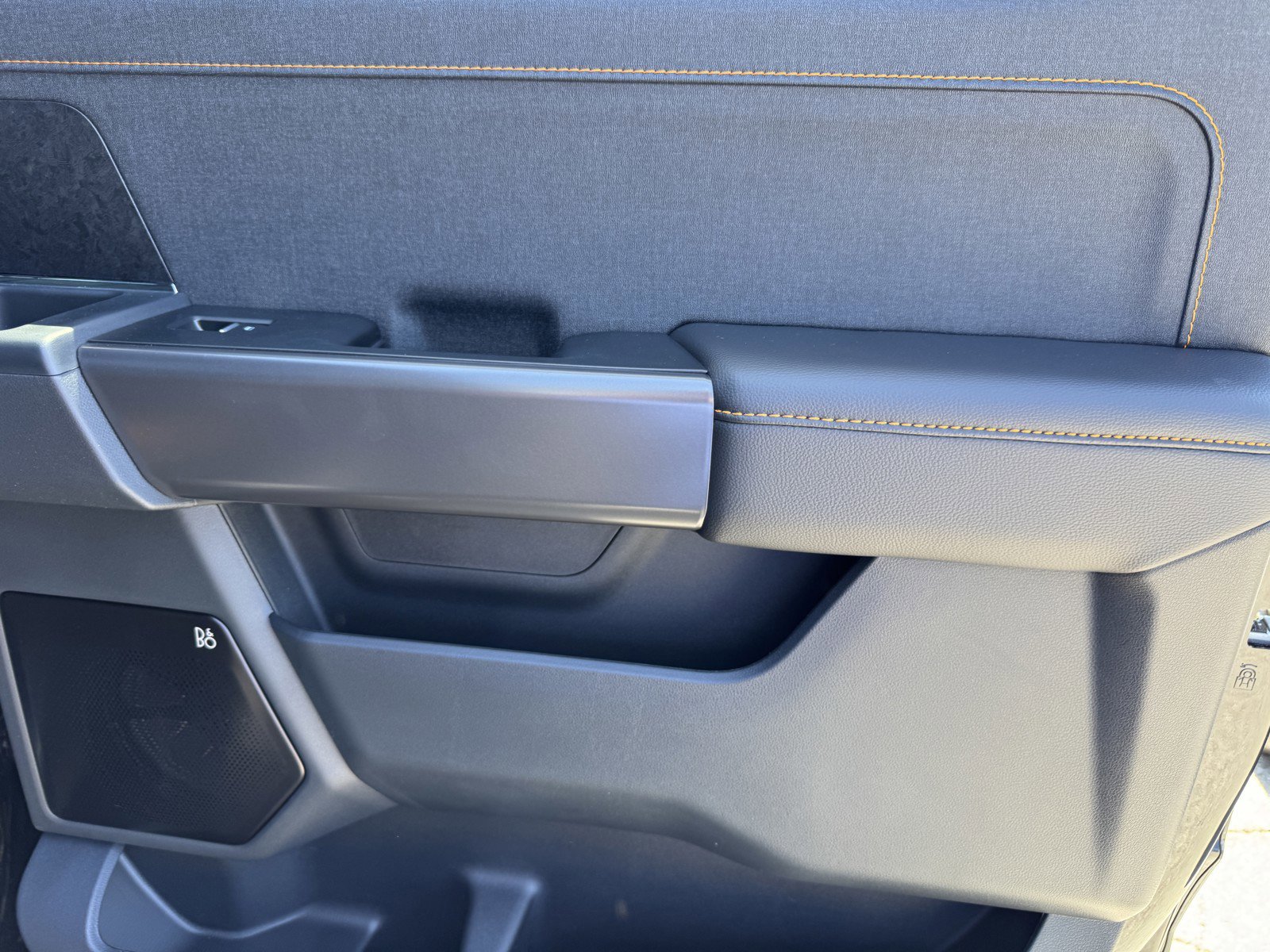 New 2025 Agate Black Metallic Ford Tremor® image 12