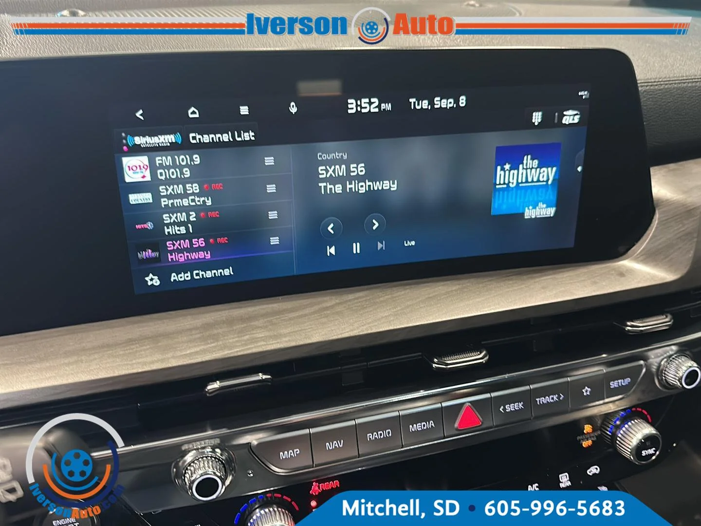 Used 2023 Wolf Gray Kia SX-Prestige X-Line image 18