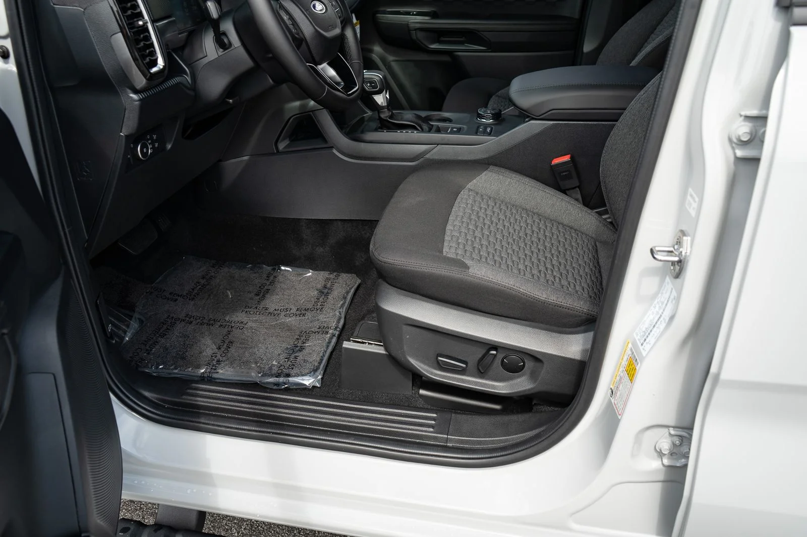 New 2026 Avalanche Ford XLT image 17