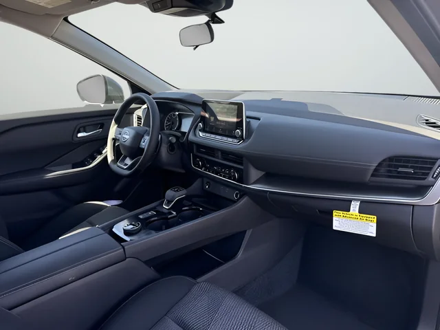 2026 Nissan Rogue SV - Photo 17
