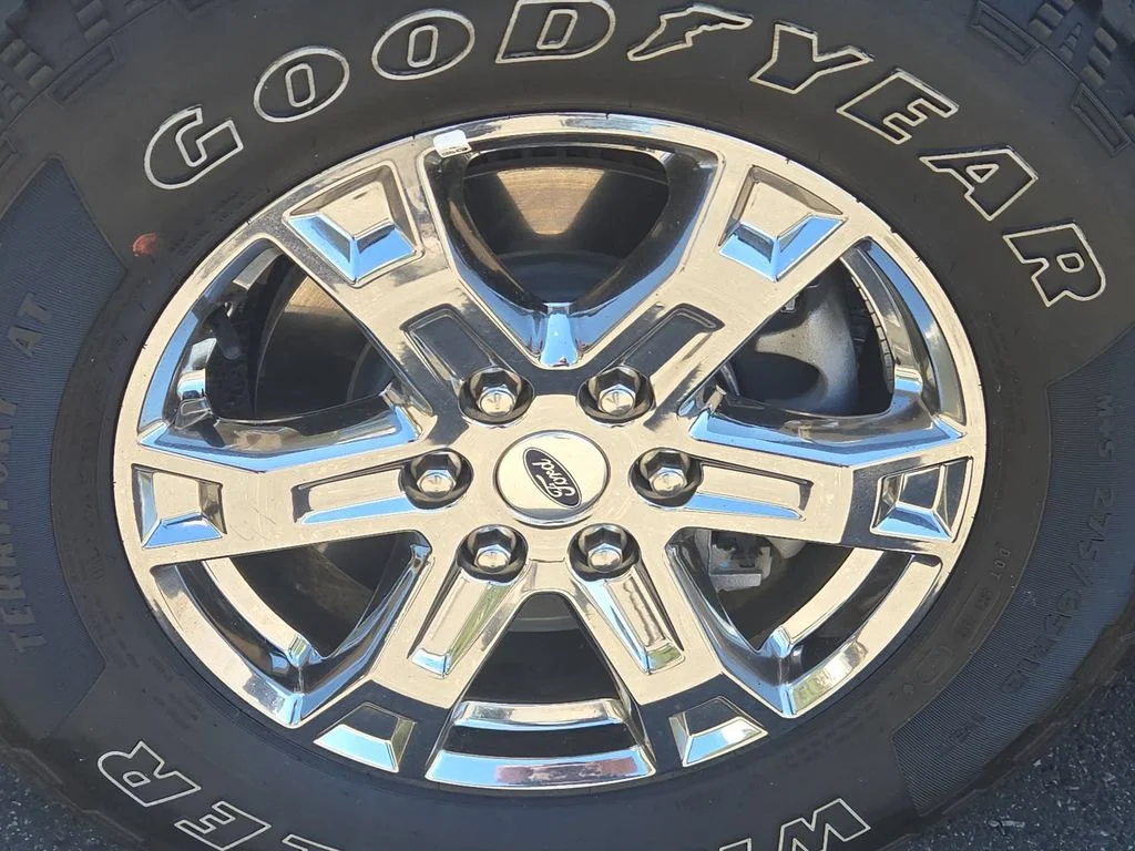 Used 2021 Black Ford Lariat image 49