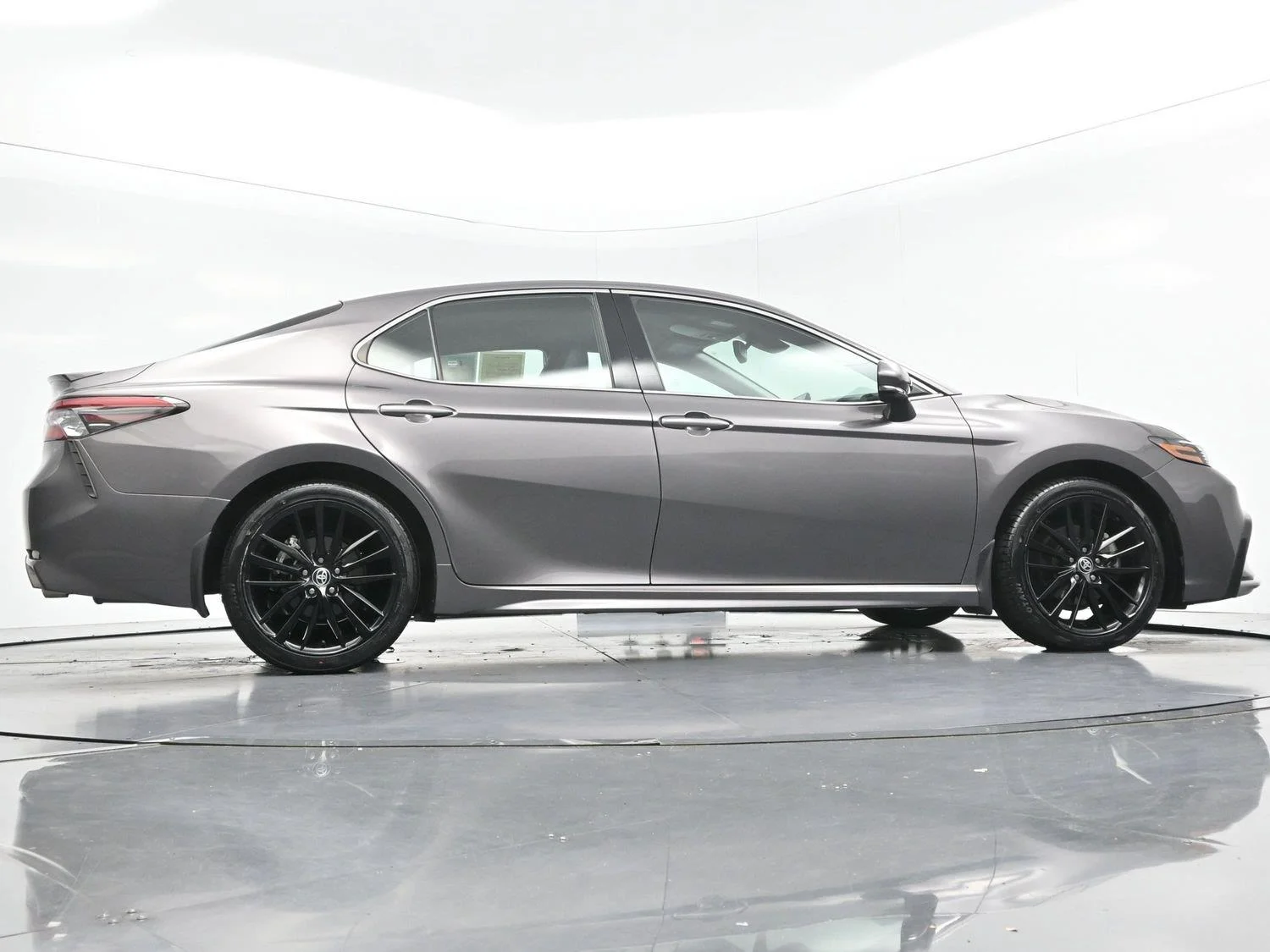 Used 2022 Predawn Gray Mica Toyota XSE image 53