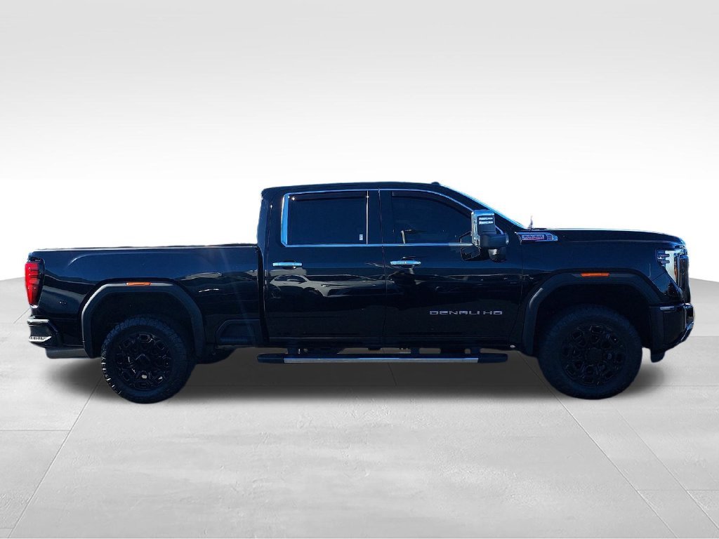 Used 2024 Black GMC Denali image 6