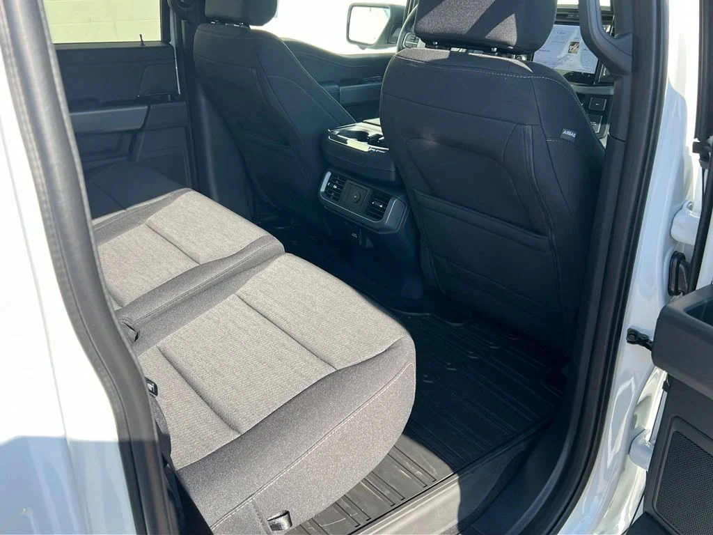 New 2026 Oxford White Ford XLT image 23