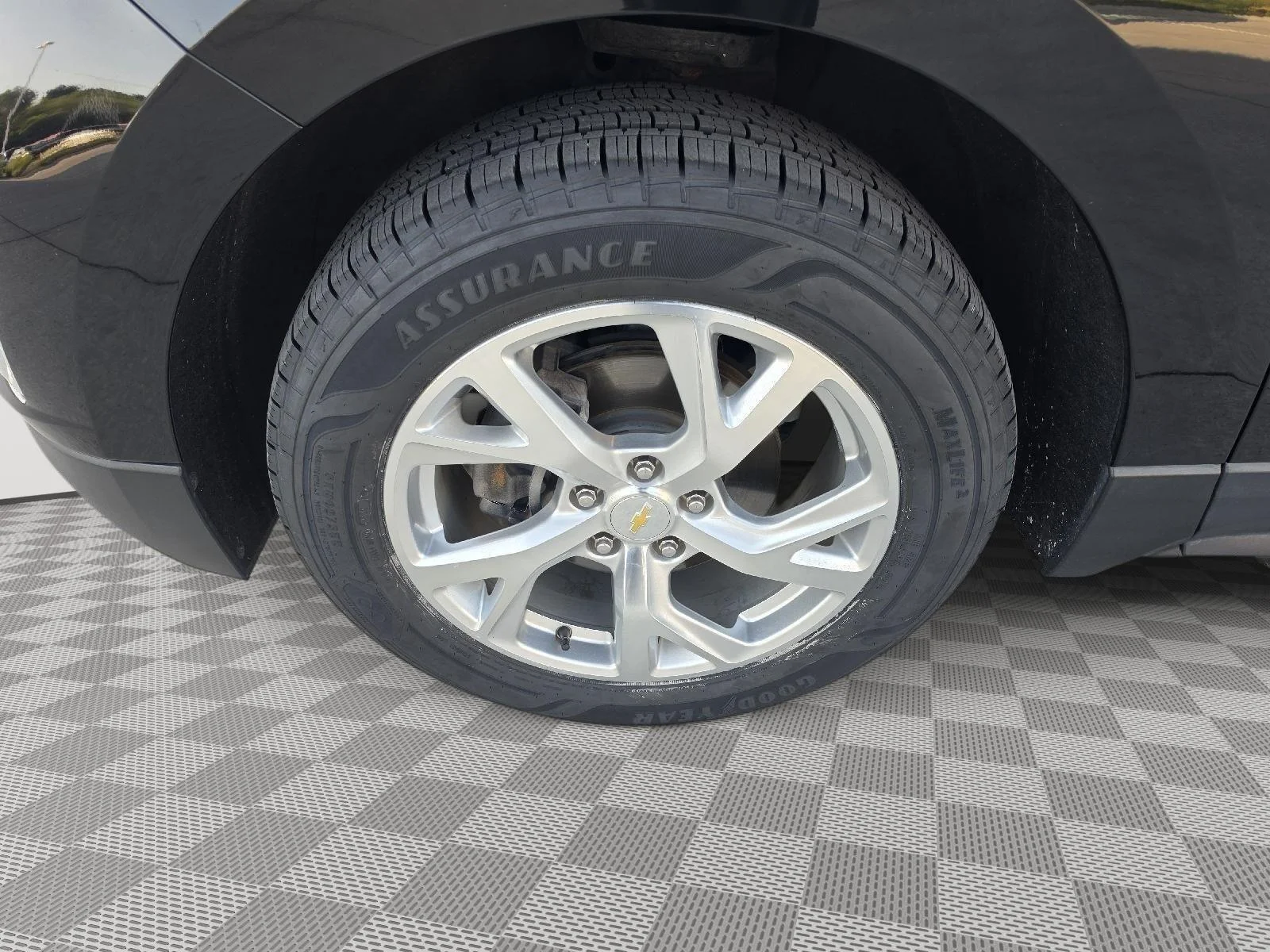 Used 2020 BLACK Chevrolet Premier image 19