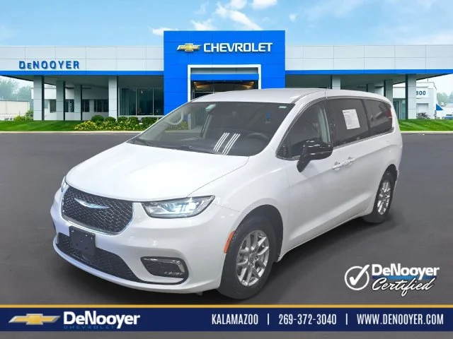 2024 Chrysler Pacifica