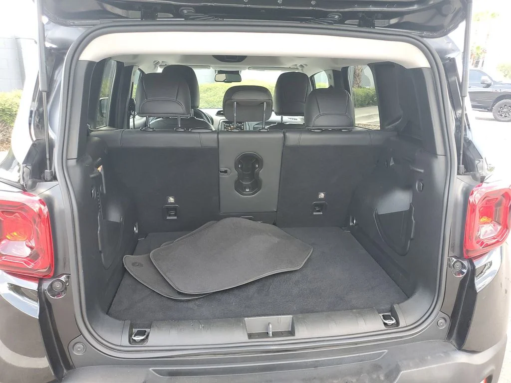 Used 2020 Black Jeep Limited image 7