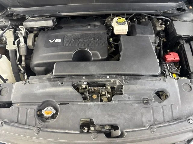Used 2017 Gray Nissan SL image 17