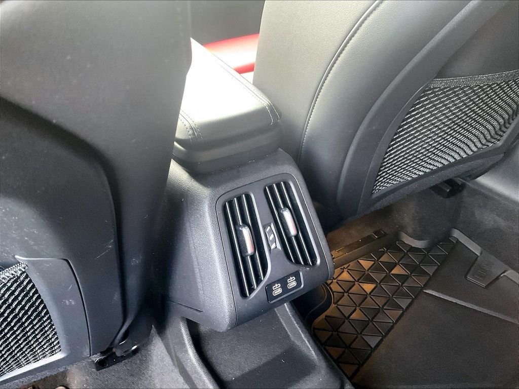 Used 2024 Silver BMW xDrive28i image 28