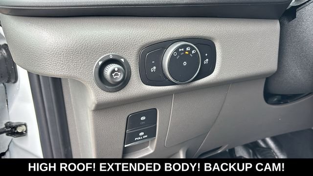 New 2026 Oxford White Ford Base image 10