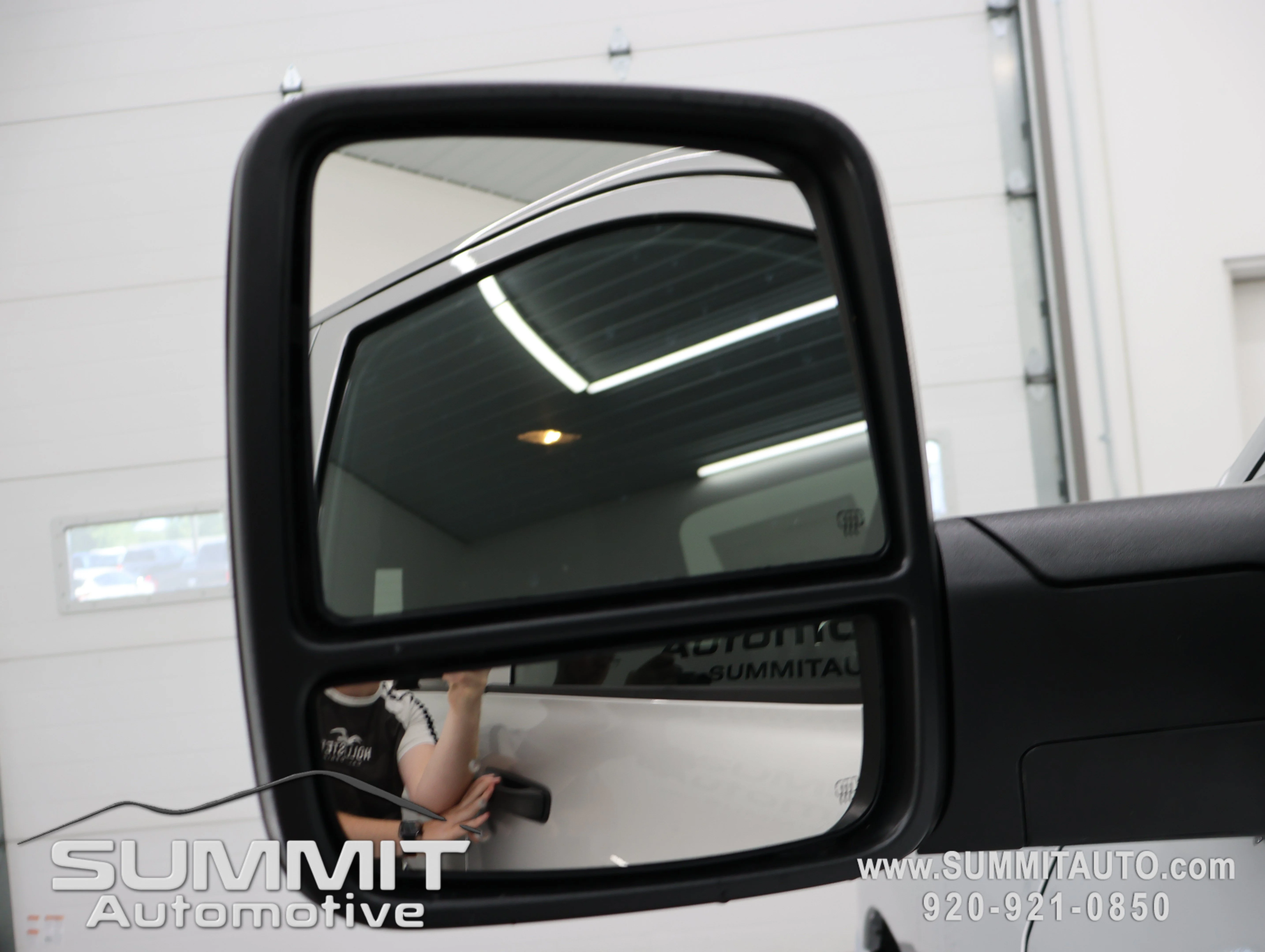 New 2026 Silver-Zynith Exterior Paint RAM Tradesman image 36