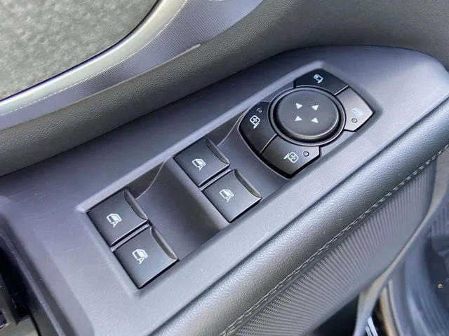New 2027 Agate Black Metallic Ford Tremor® image 16
