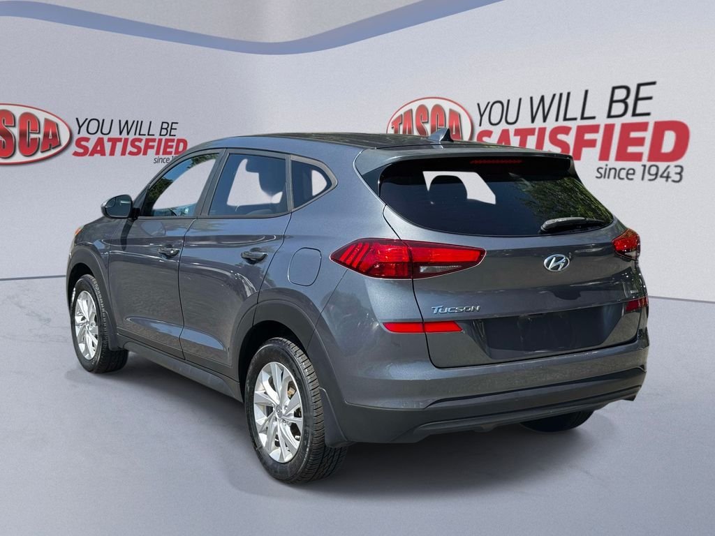 Used 2019 Gray Hyundai SE image 4