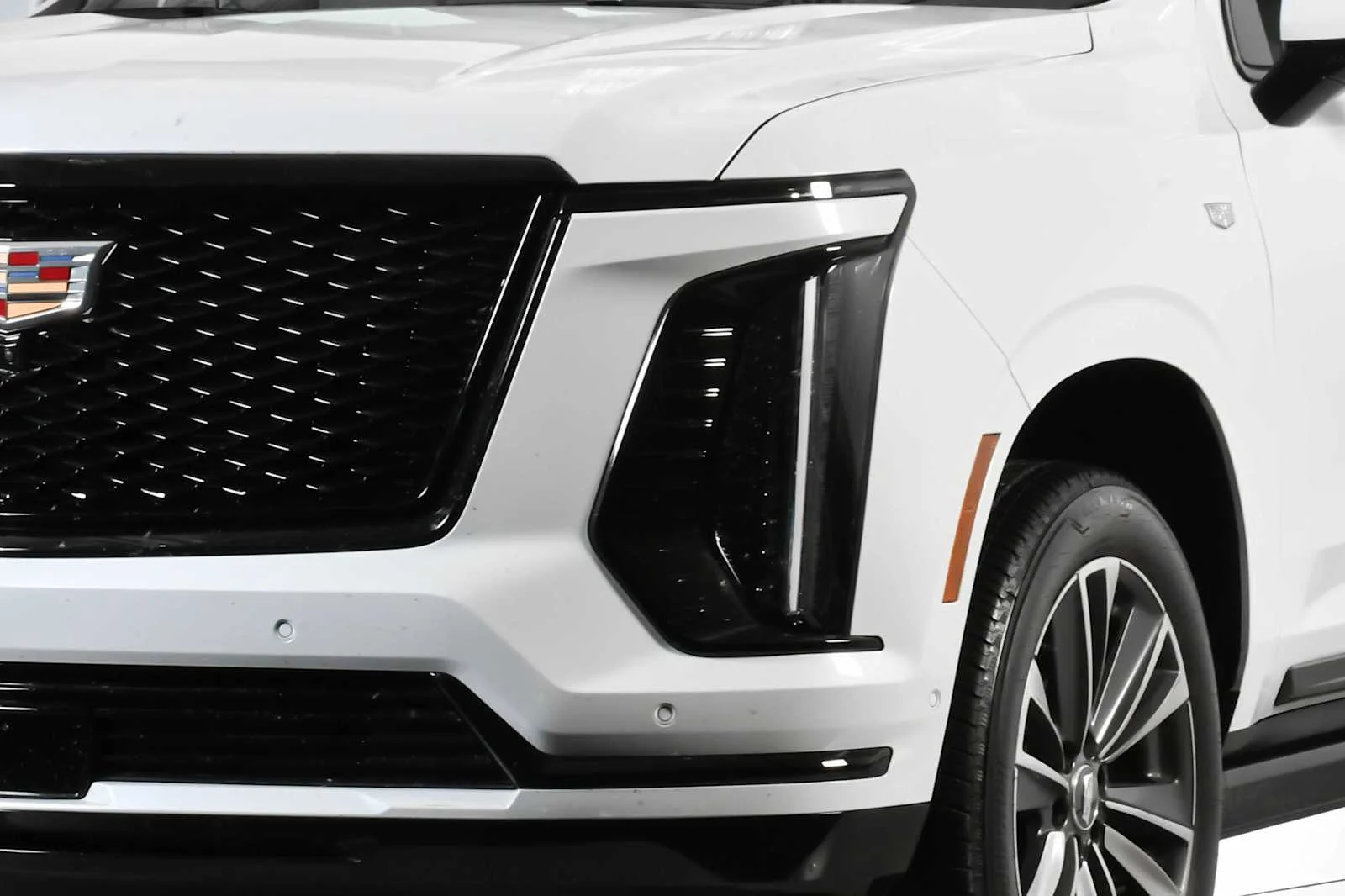 Used 2026 Vibrant White Tricoat Cadillac 4WD Sport image 10