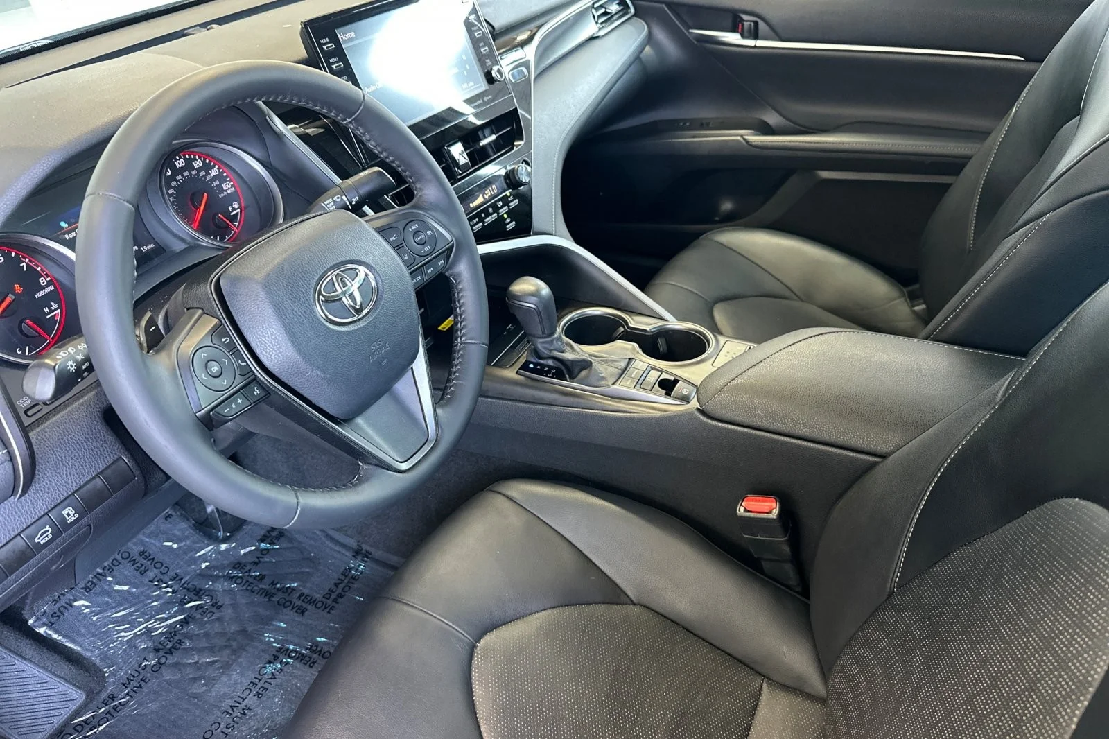 Used 2022 Ice Edge Toyota XSE image 9