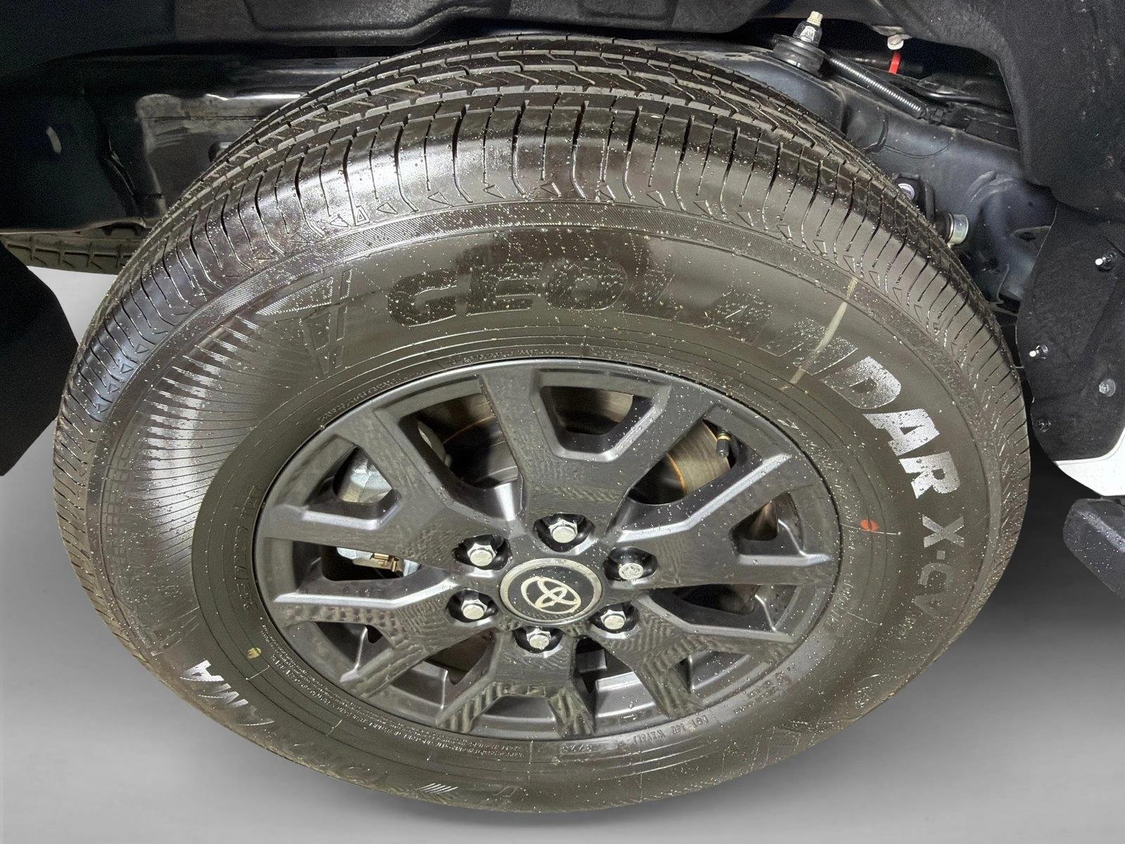 Used 2025 Ice Cap Toyota SR5 image 17