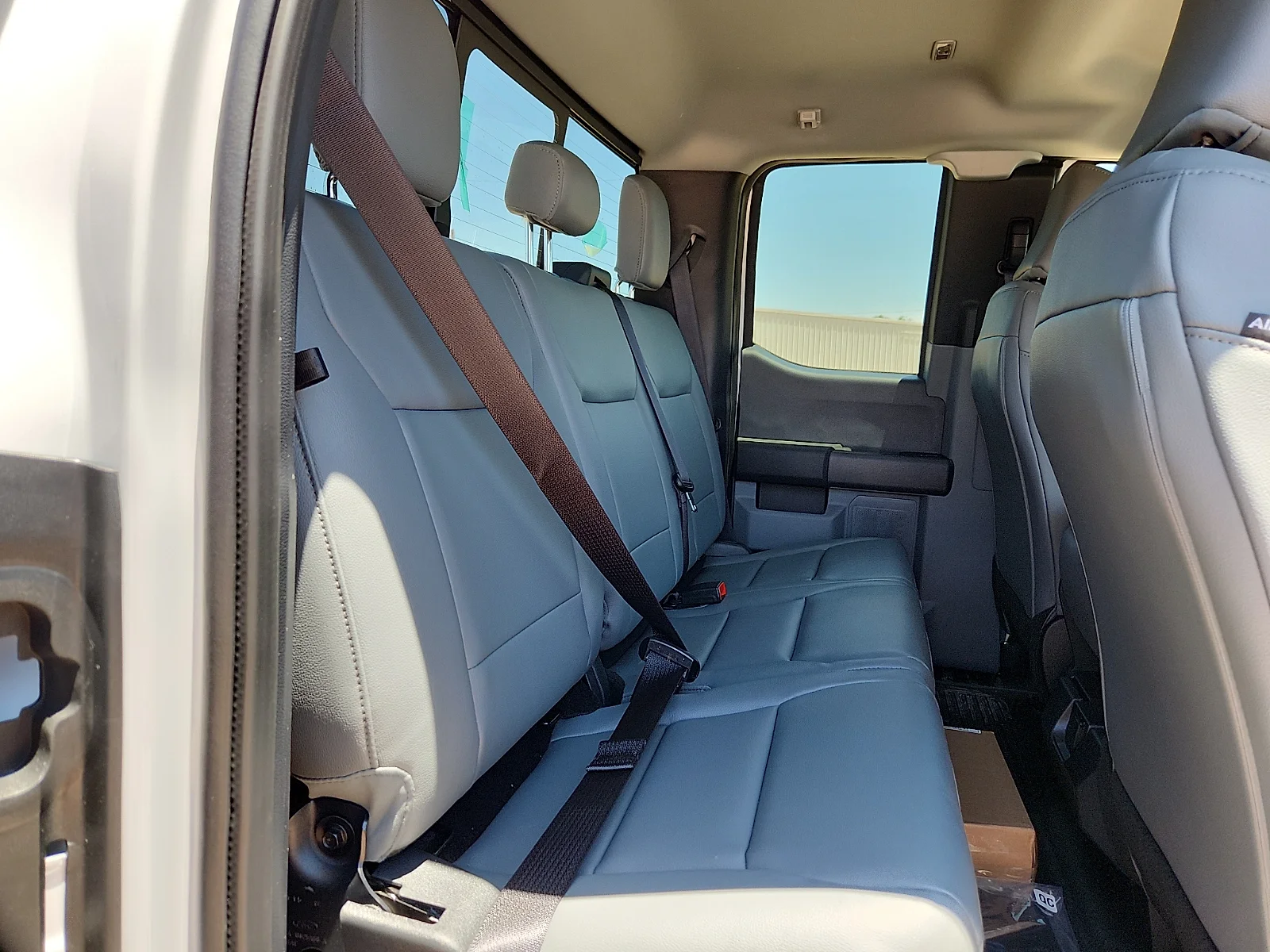 New 2026 Oxford White Ford F-350® XL image 19
