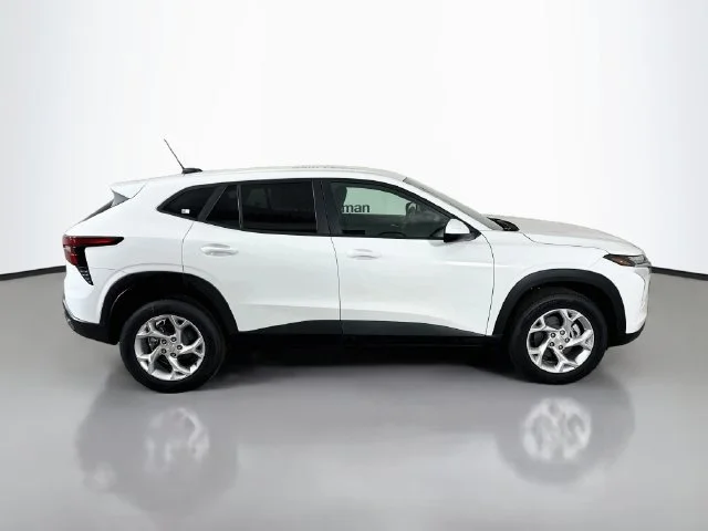 New 2026 Summit White Chevrolet LS image 10