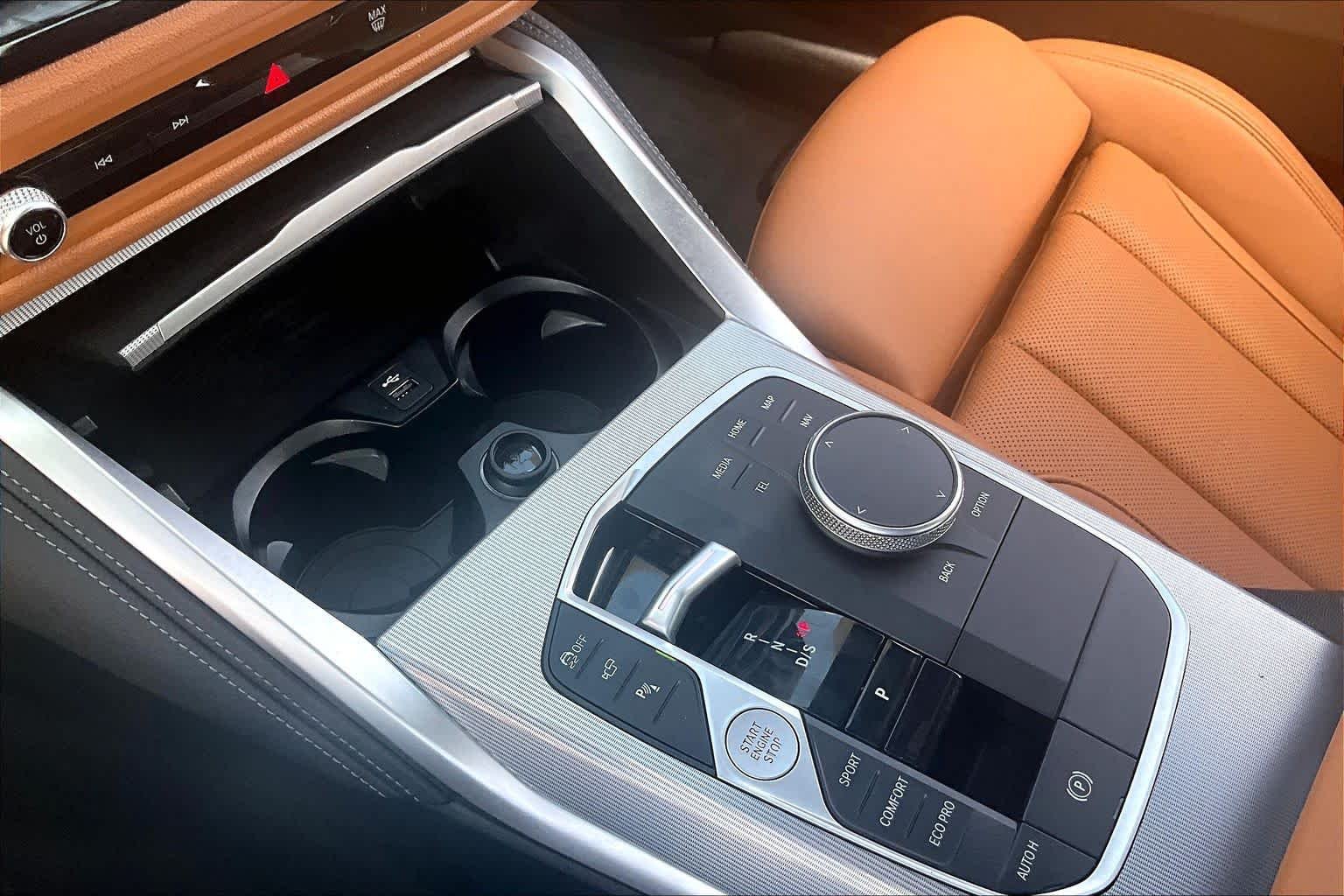Used 2024 Black Sapphire Metallic BMW M440i image 13