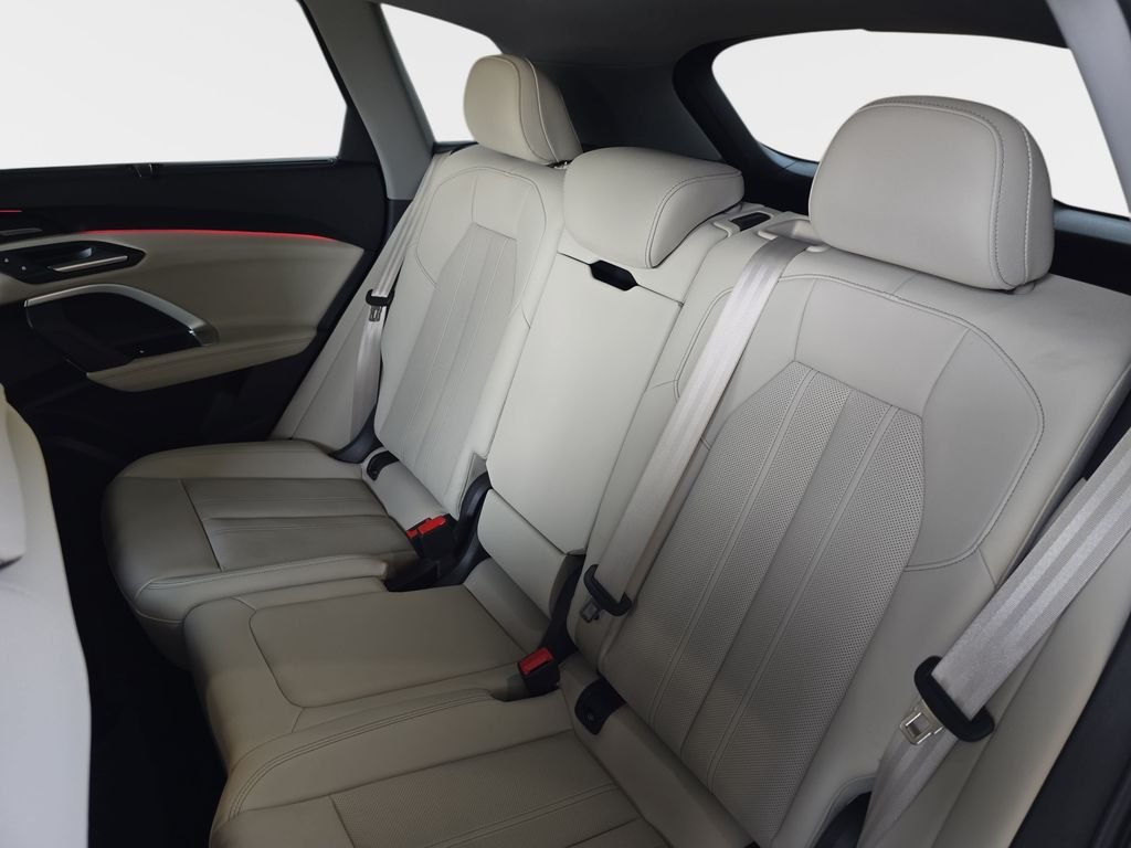 Used 2025 White Audi 2.0T Prestige image 17