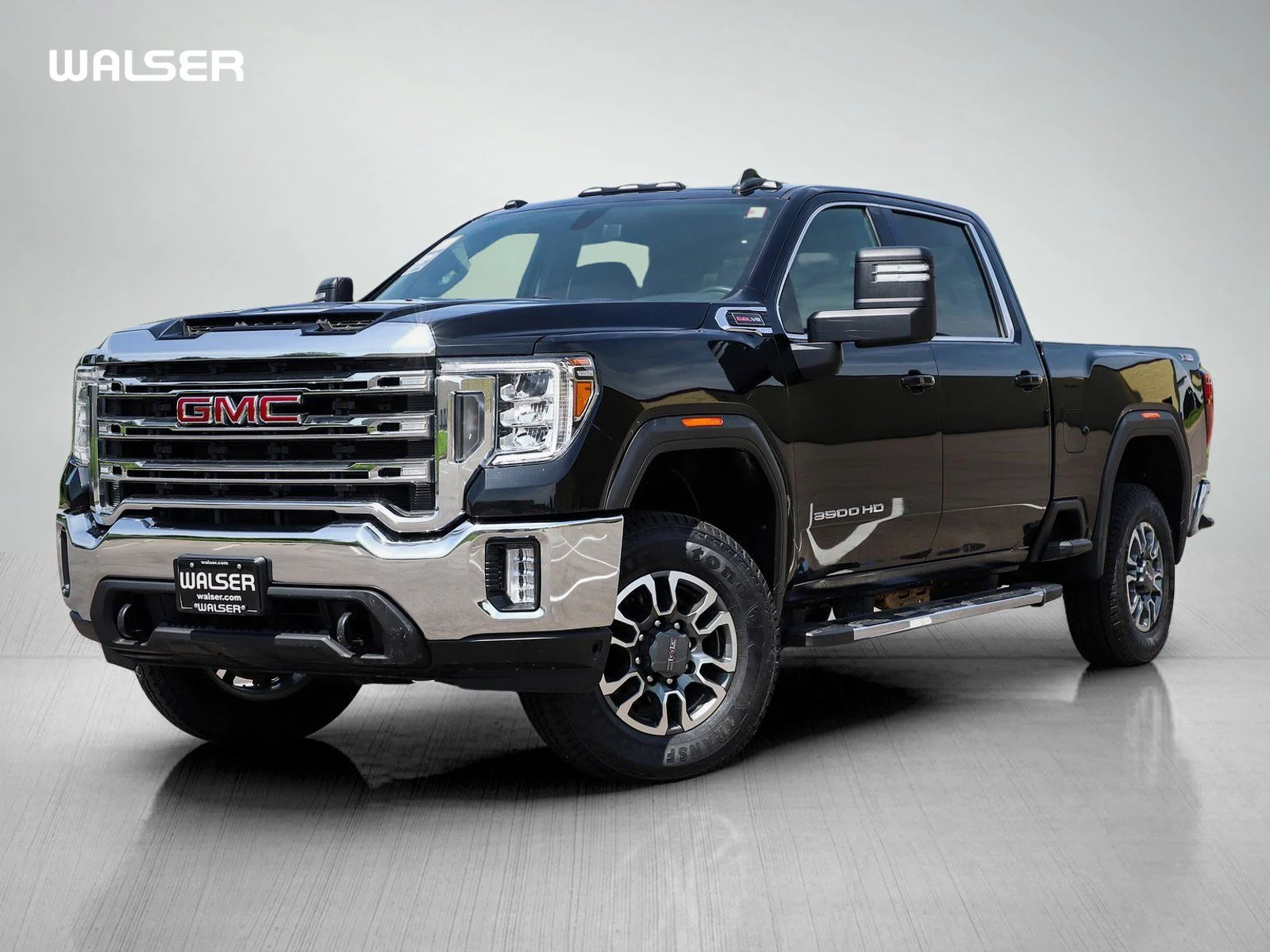 2023 GMC Sierra SLE 4WD Crew Cab Standard Box SRW's photo