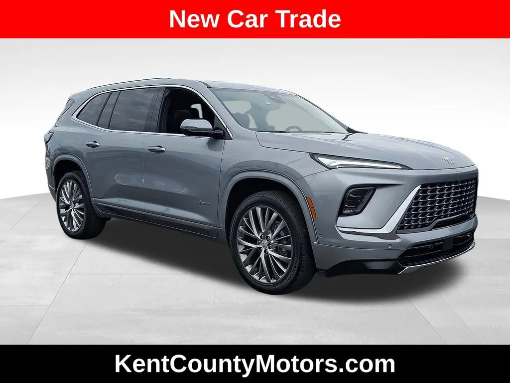 2025 Buick Enclave Avenir AWD's photo