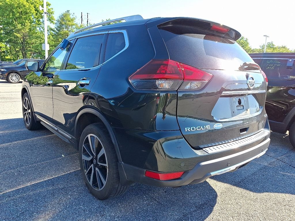 Used 2019 Green Nissan SL image 4