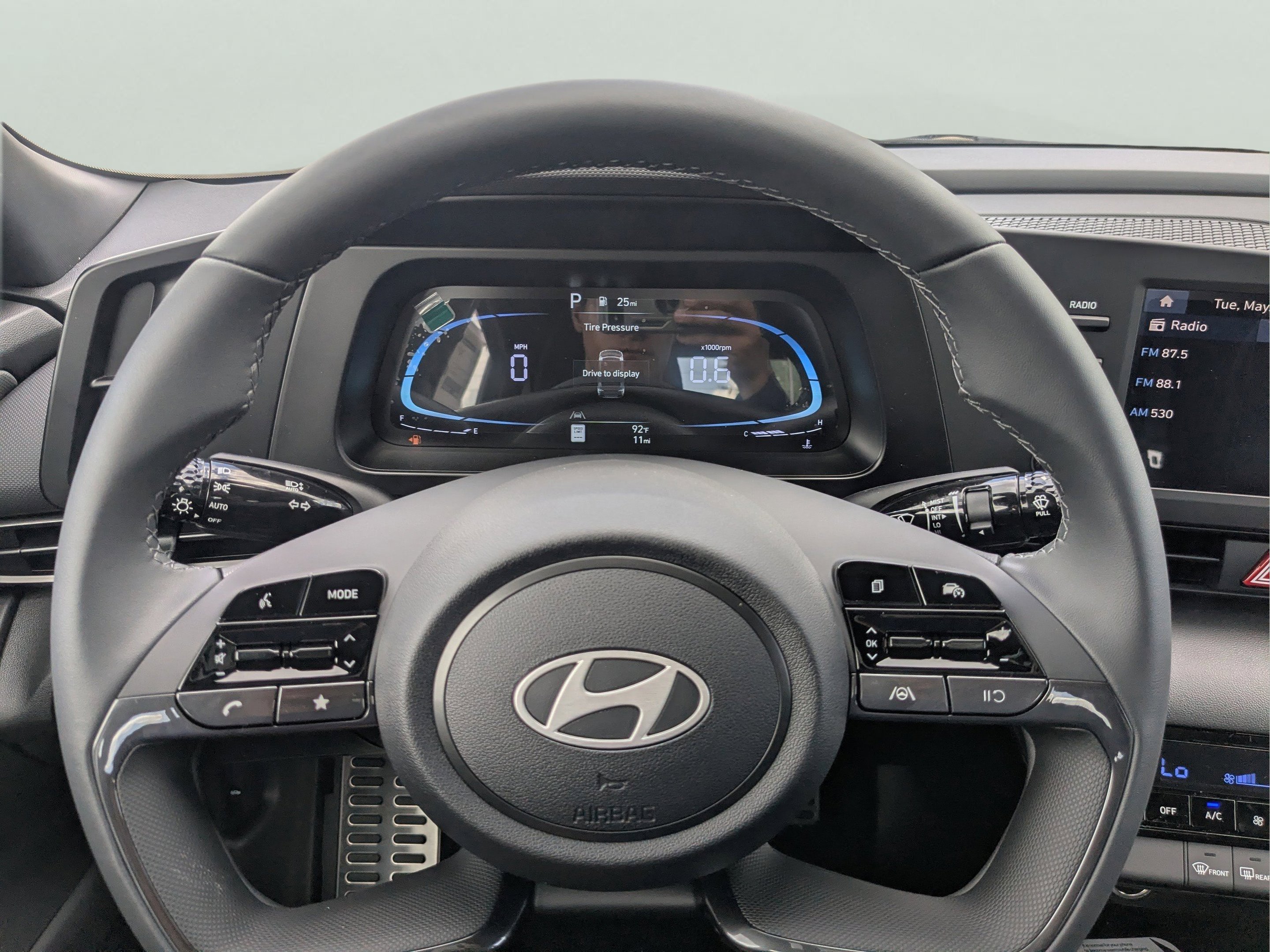 New 2026 Amazon Gray Hyundai SEL Sport image 29