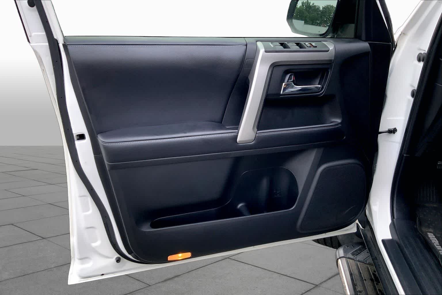 Certified Used 2019 Super White Toyota SR5 Premium image 21