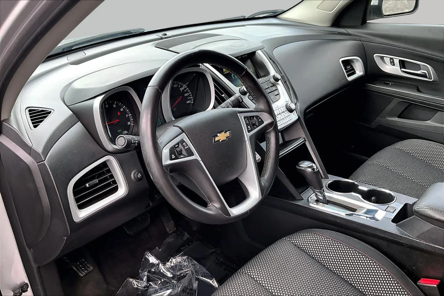 Used 2016 Silver Ice Metallic Chevrolet LT image 17