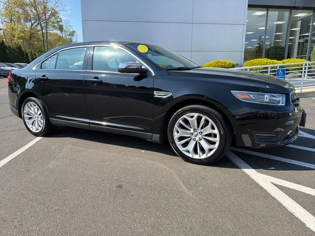2018 Ford Taurus Limited