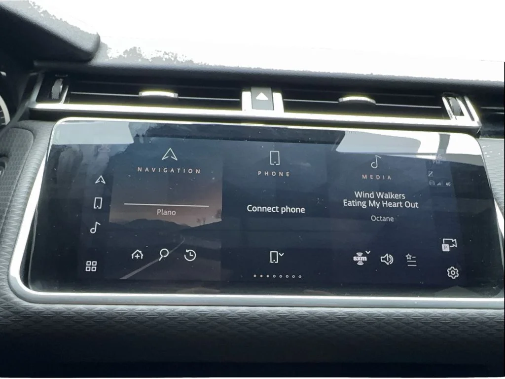 Used 2023 Gray Land Rover R-Dynamic S image 46