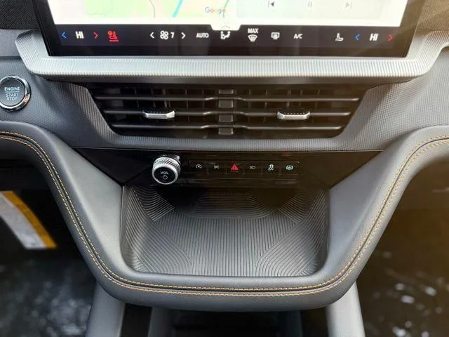 2026 Ford Explorer Tremor - Photo 25