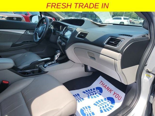 Used 2015 Silver Honda EX-L image 23