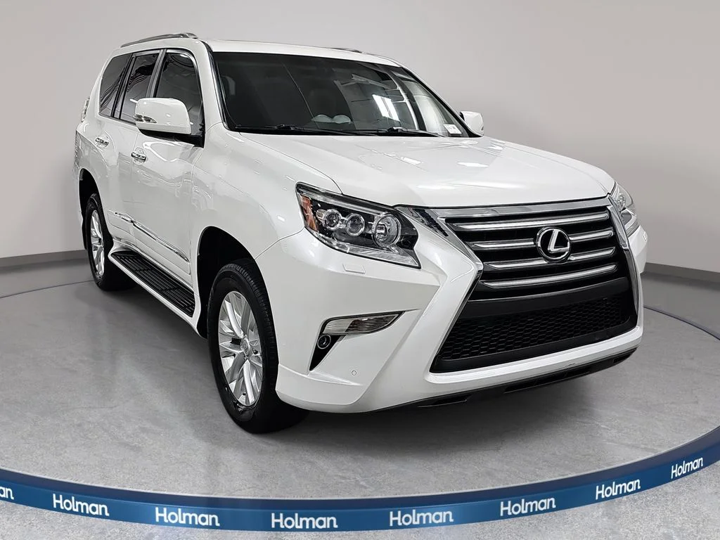 Used 2019 White Lexus 460 image 4