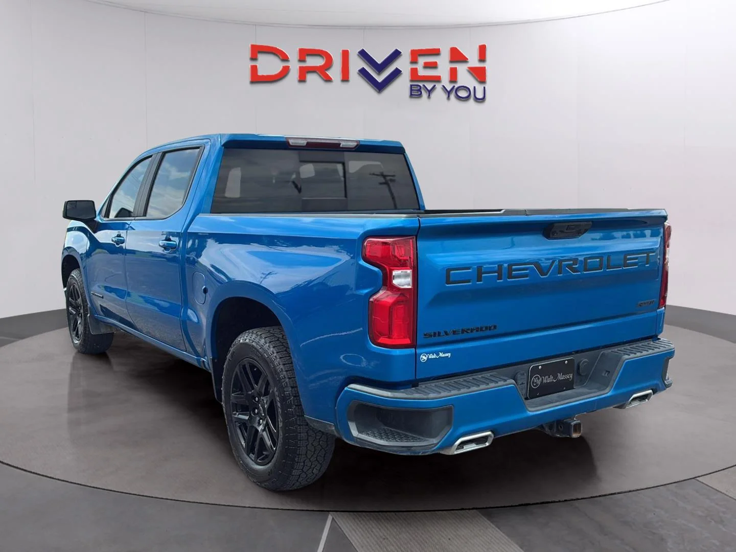 Used 2023 Glacier Blue Metallic Chevrolet RST image 3