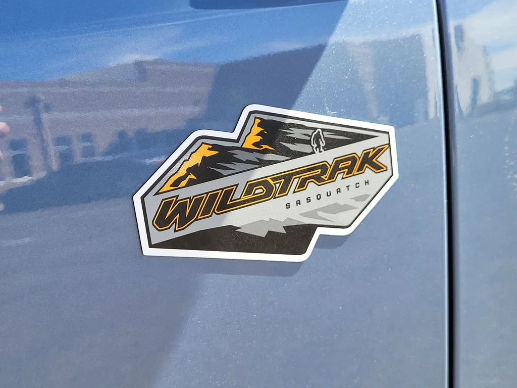 Used 2024 Blue Ford Wildtrak image 8