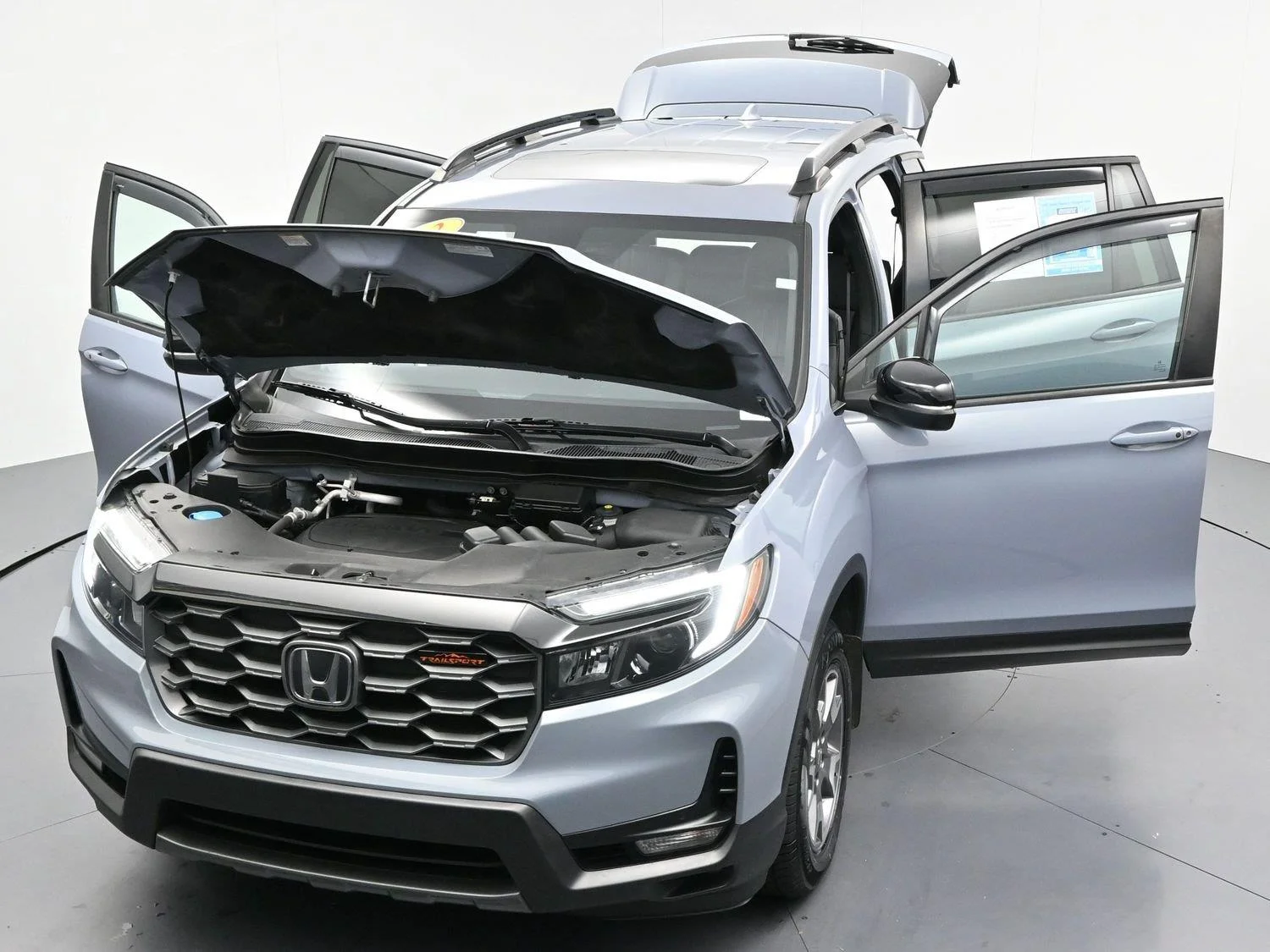 Used 2022 Sonic Gray Pearl Honda TrailSport AWD image 51