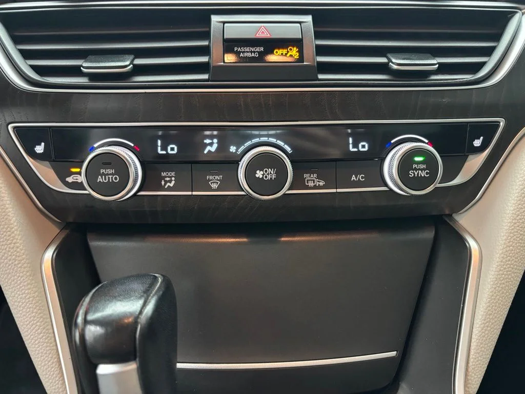 Used 2021  Honda EX-L image 6