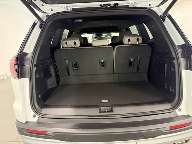 New 2026 Summit White GMC Elevation image 8