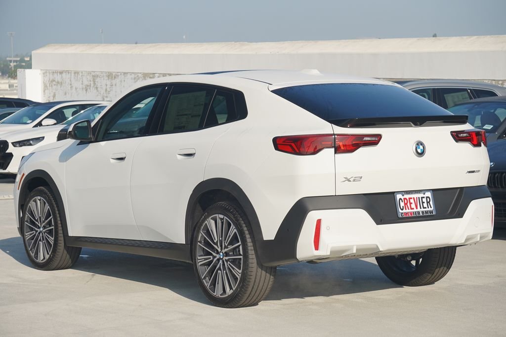 Used 2026 Alpine White BMW xDrive28i image 7