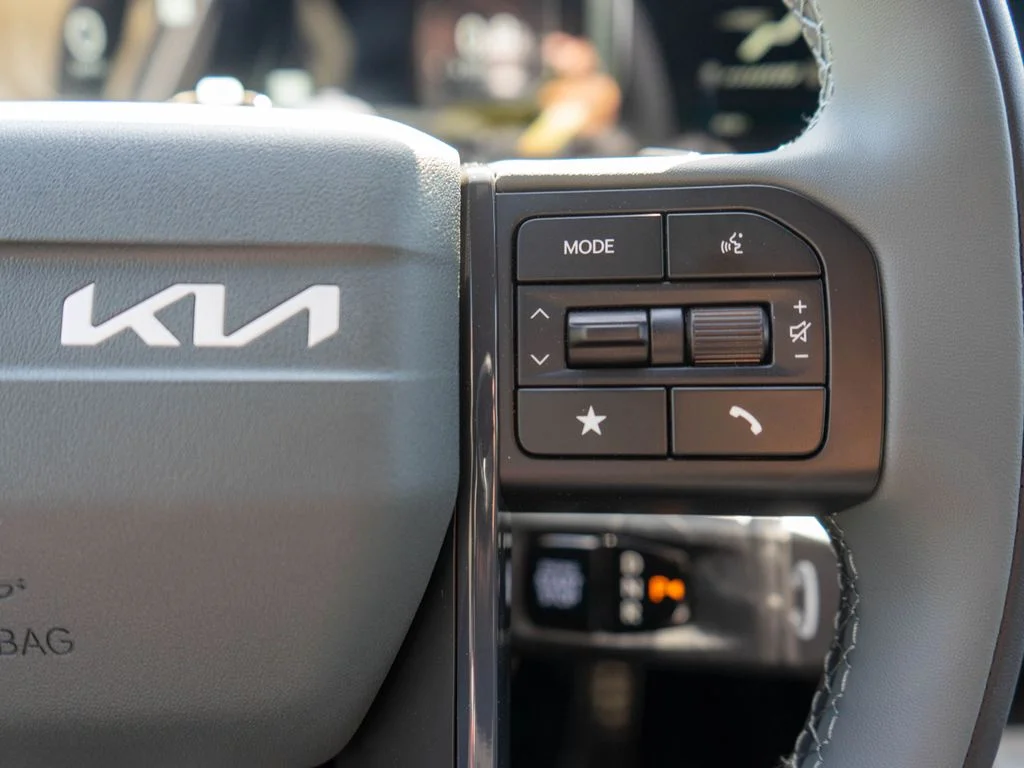 New 2027 Glacial White Pearl Kia X-Pro SX Prestige image 24