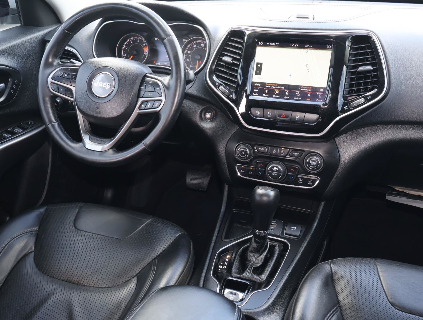 Used 2019 Bright White Clearcoat Jeep Limited image 10